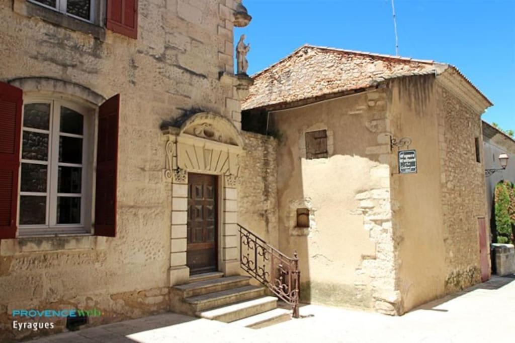 Charmant Appartement 3 Chambres Et Terrasse Eyragues Esterno foto