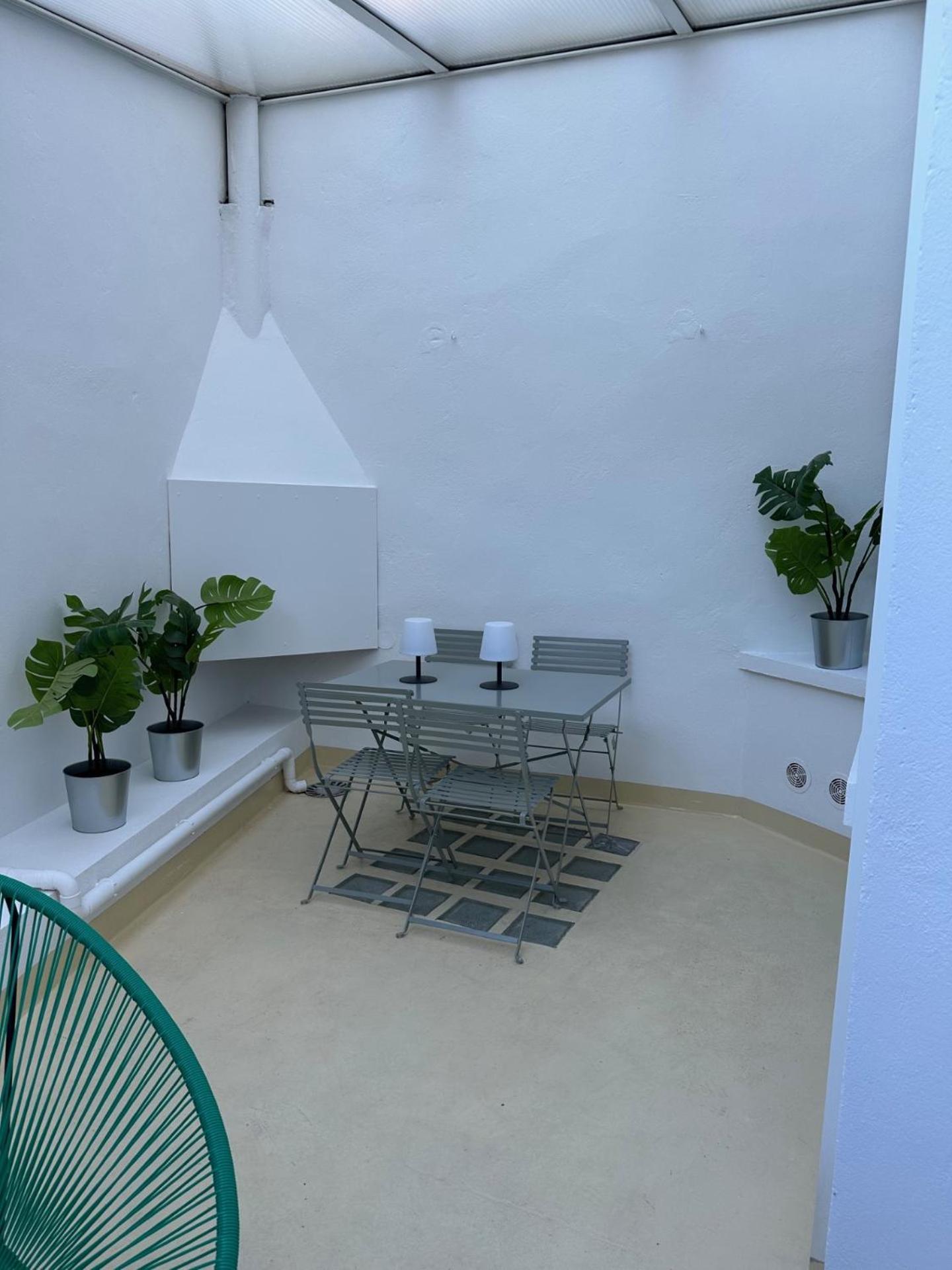 Charmant Appartement 3 Chambres Et Terrasse Eyragues Esterno foto